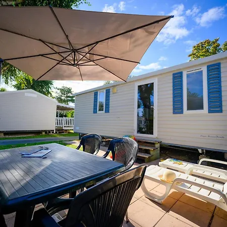 مكان تخييم Mobil Avec Terrasse A Saint-jean-de-monts - Api-1-52-1095