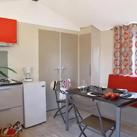 Mobil Avec Terrasse A Saint-jean-de-monts - Api-1-52-1095 مكان تخييم *