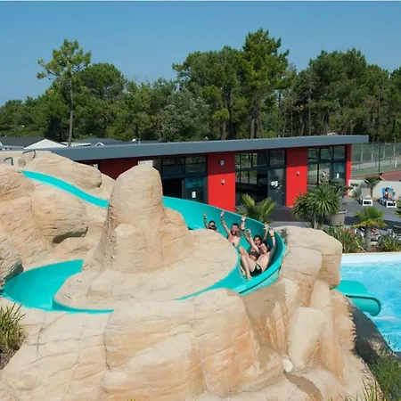 مكان تخييم Mobil Avec Terrasse A Saint-jean-de-monts - Api-1-52-1095 *