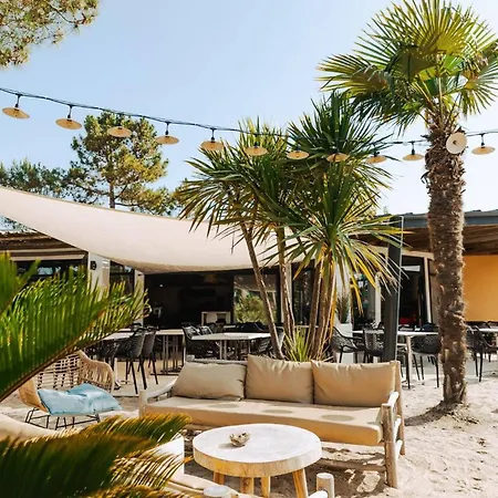 Mobil Avec Terrasse A Saint-jean-de-monts - Api-1-52-1095 *