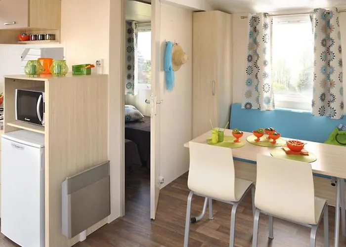 Mobil Avec Terrasse A - Api-1-52-1095 Campingplatz