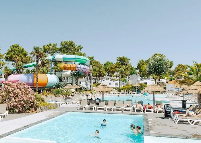 营地 Mobil Avec Terrasse A Saint-jean-de-monts - Api-1-52-1095